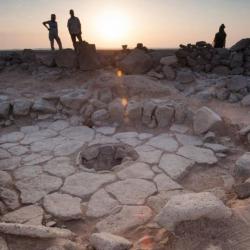 Archaeologists find bread remains that predate agriculture