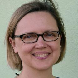 Dr Lara  Allen