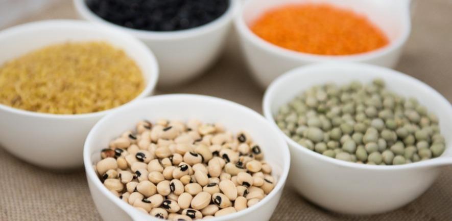 Assorted pulses in bowls Image: Yilmazfatih from Pixabay